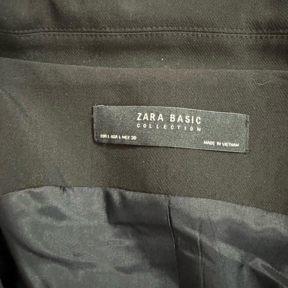 Never worn Zara portrait, color, long sleeve jacket. - Picture 7 of 9